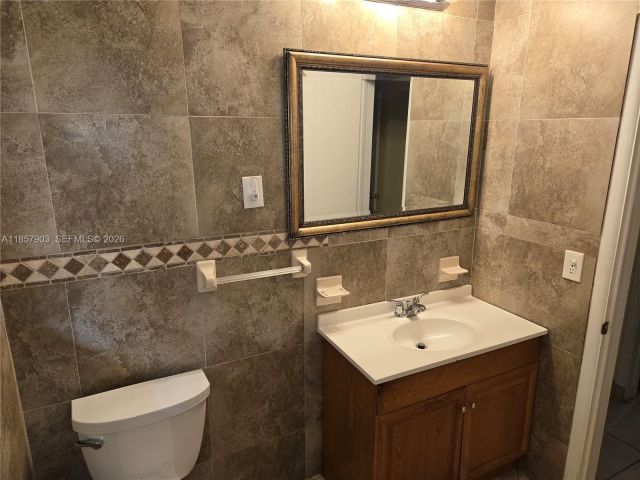 Home for rent at 2359 N Wallen Dr - photo 7487296