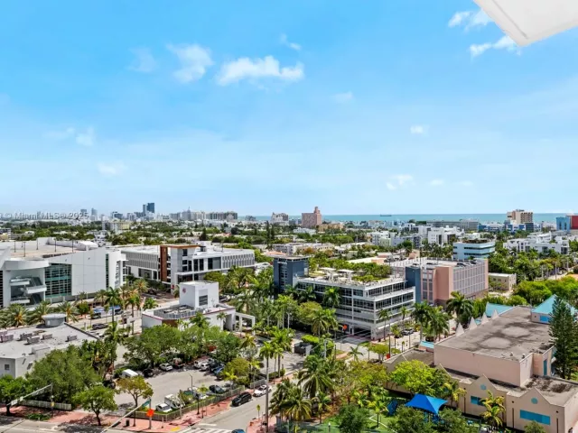 2-bedroom condo for sale in Miami Beach - 400 Alton Rd 1405 - MondialRealty