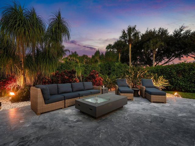 Home for sale at 4564 Bocaire Boulevard - photo 6409527