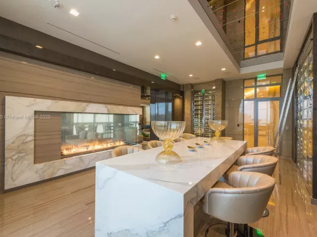 Apartment for sale  Unit #802 - photo 6412628