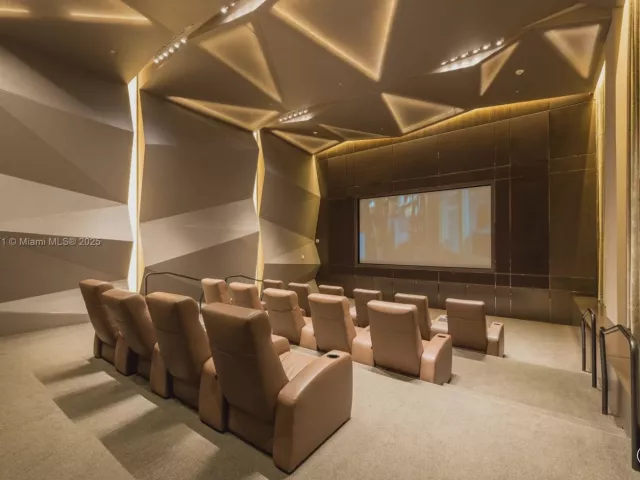 Apartment for rent  Unit #802 - photo 6412613