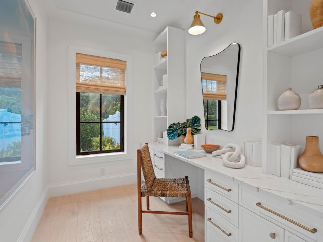 Home for sale at 502 Gardenia Terrace - photo 6436055