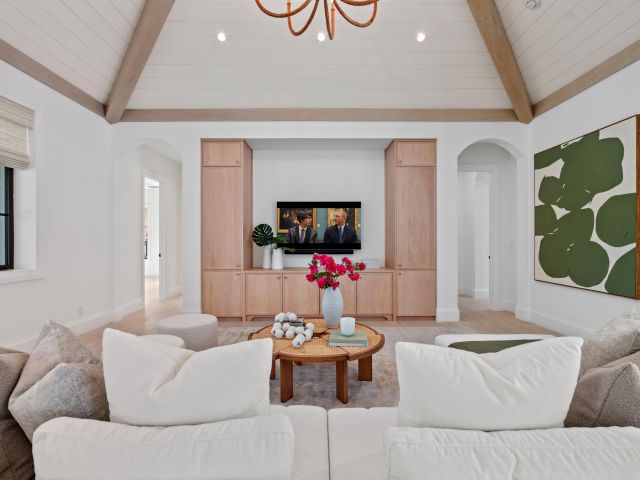 Home for sale at 502 Gardenia Terrace - photo 6436068