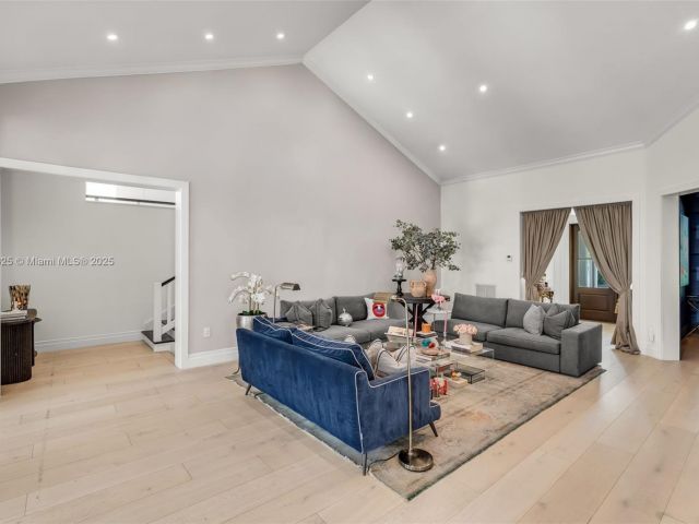 Home for sale at 285 W Enid Dr - photo 6410975