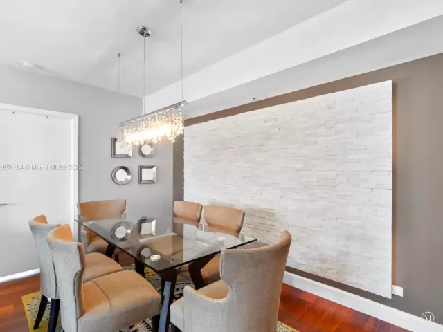 3-bedroom condo for sale in Miami - 701 Brickell Key Blvd 1603 - MondialRealty