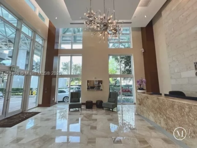 1-bedroom condo for sale in Miami - 31 SE 5th St 2603 - MondialRealty