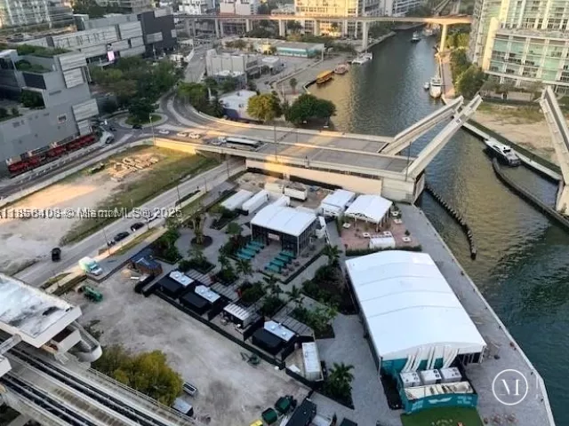 1-bedroom condo for sale in Miami - 31 SE 5th St 2603 - MondialRealty