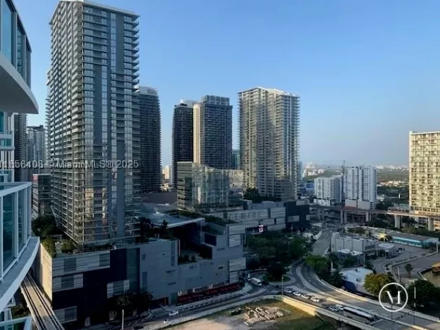 1-bedroom condo for sale in Miami - 31 SE 5th St 2603 - MondialRealty