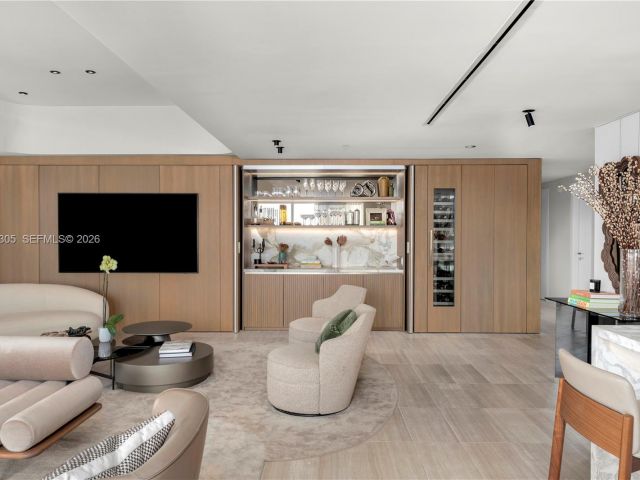 Apartment for sale  Unit #421 - photo 6425384