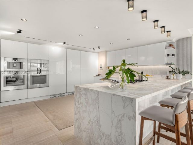 Apartment for sale  Unit #421 - photo 6425392