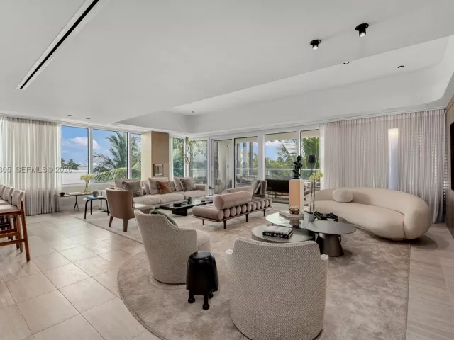 3-bedroom condo for sale in Miami Beach - 4701 N Meridian Ave 421 - MondialRealty