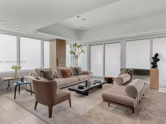 3-bedroom condo for sale in Miami Beach - 4701 N Meridian Ave 421 - MondialRealty