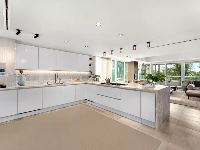 3-bedroom condo for sale in Miami Beach - 4701 N Meridian Ave 421 - MondialRealty