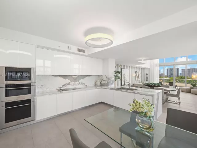 4-bedroom condo for sale in Sunny Isles Beach - 330 Sunny Isles Blvd 5-502 - MondialRealty