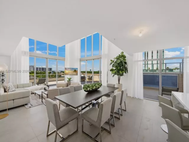 4-bedroom condo for sale in Sunny Isles Beach - 330 Sunny Isles Blvd 5-502 - MondialRealty