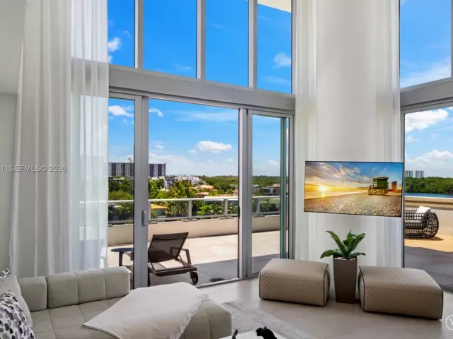 4-bedroom condo for sale in Sunny Isles Beach - 330 Sunny Isles Blvd 5-502 - MondialRealty