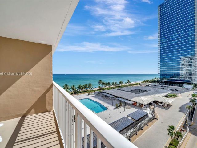 2-bedroom condo for rent in Hallandale Beach - 1950 S Ocean Dr 7G - MondialRealty