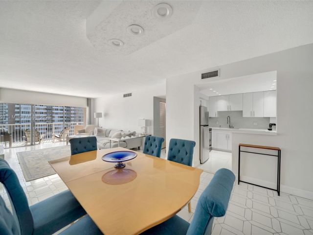 2-bedroom condo for rent in Hallandale Beach - 1950 S Ocean Dr 7G - MondialRealty
