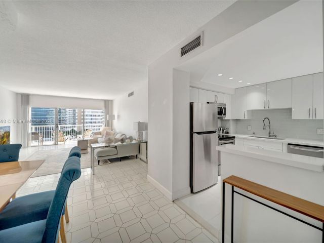 2-bedroom condo for rent in Hallandale Beach - 1950 S Ocean Dr 7G - MondialRealty