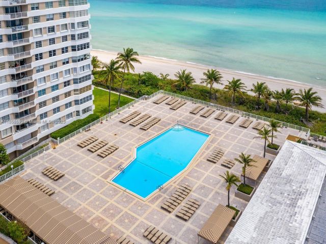 2-bedroom condo for rent in Hallandale Beach - 1950 S Ocean Dr 7G - MondialRealty