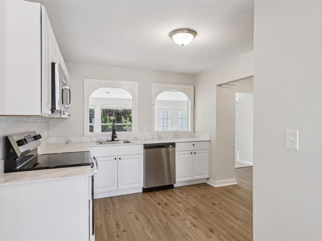 Home for sale at 11382 N 59th St N - photo 7487273