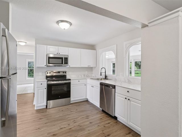 Home for sale at 11382 N 59th St N - photo 7487276