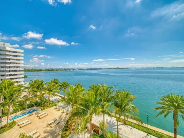 Apartment for sale  Unit #405 - photo 6417583