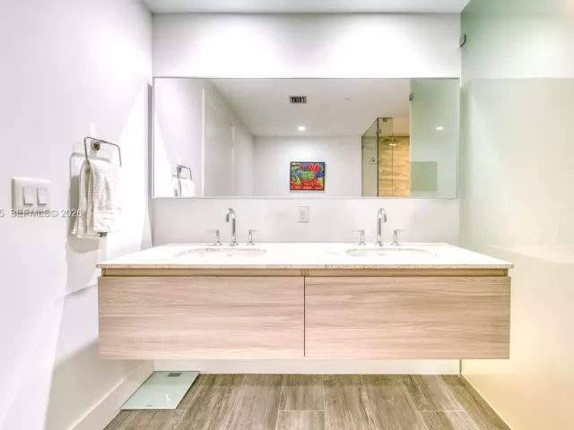 Apartment for sale  Unit #405 - photo 6530176