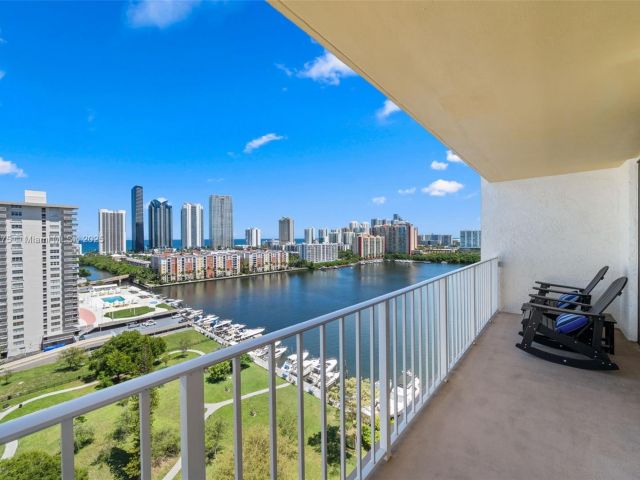 Apartment for rent  Unit #1914 - photo 7437155