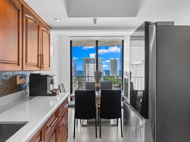 Apartment for rent  Unit #1914 - photo 7437161