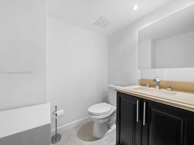 Apartment for rent  Unit #1914 - photo 7437169