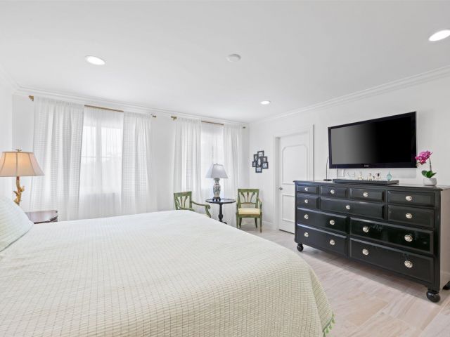 Home for sale at 917 Iris Drive - photo 6433976