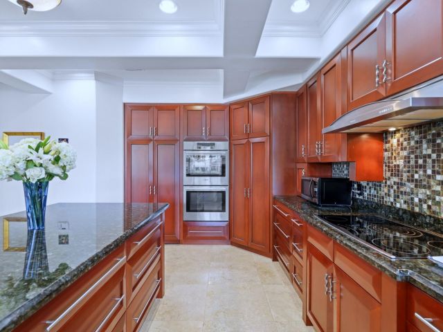 Home for sale at 917 Iris Drive - photo 6433983