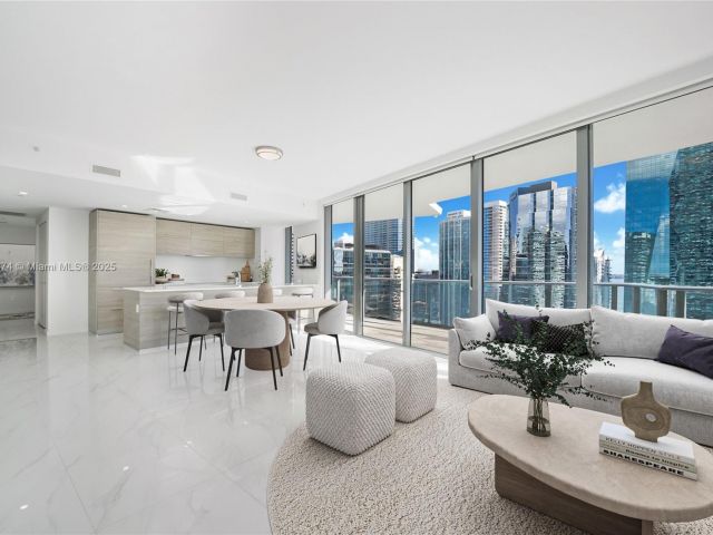 Apartment for sale  Unit #1705 - photo 6416263