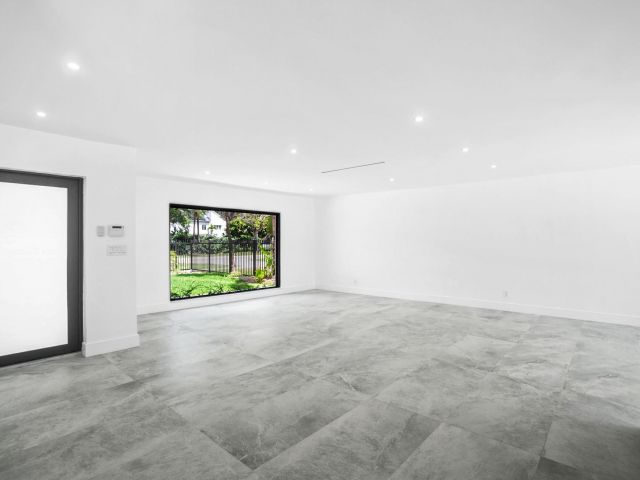 Home for sale at 1860 NE 199th Street - photo 6437381