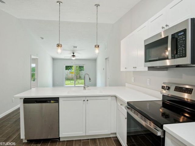 Home for sale at 636 35th Street - photo 6814030