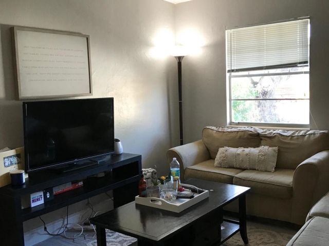 Home for rent at 208 Coventry Street - photo 6417255