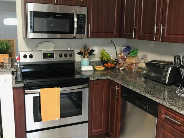 Home for rent at 208 Coventry Street - photo 6417257