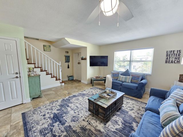 Home for rent at 339 Virginia Street - photo 6532296