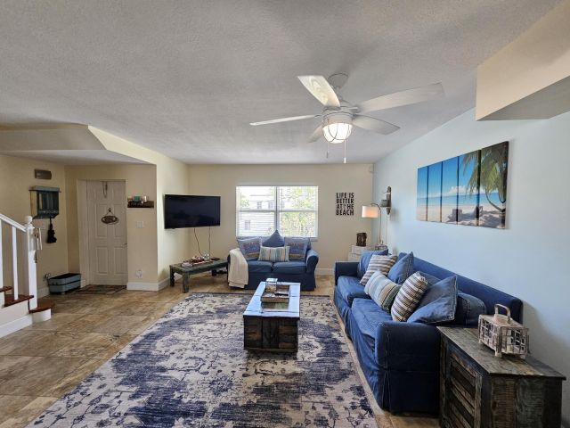 Home for rent at 339 Virginia Street - photo 6532298