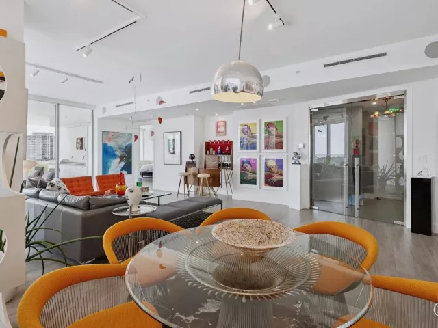 3-bedroom condo for sale in Fort Lauderdale - 920 Intracoastal Drive 801 - MondialRealty