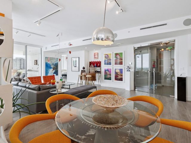 3-bedroom condo for sale in Fort Lauderdale - 920 Intracoastal Drive 801 - MondialRealty