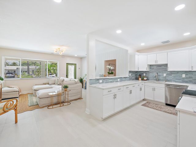 Home for rent at 330 Macy Street - photo 6431385