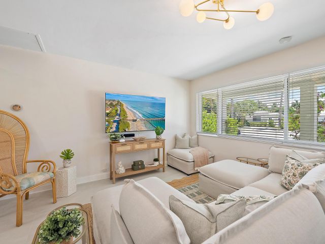 Home for rent at 330 Macy Street - photo 6431389