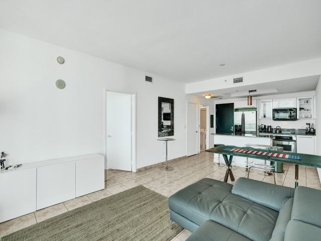 Apartment for sale  Unit #811 - photo 6417193