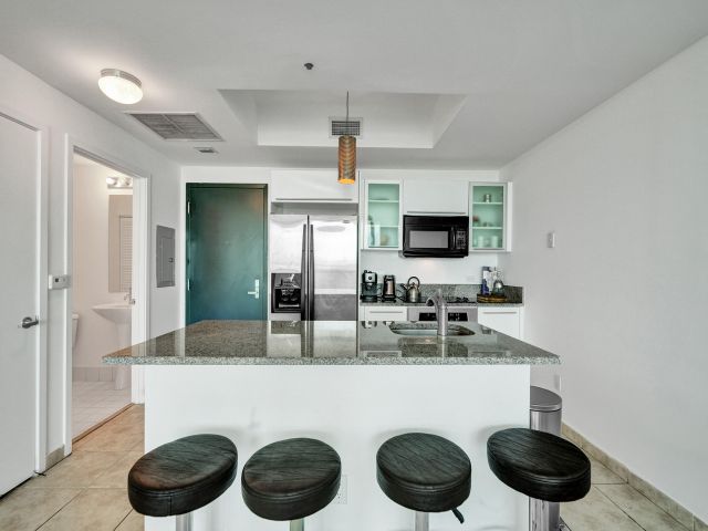 Apartment for sale  Unit #811 - photo 6417198