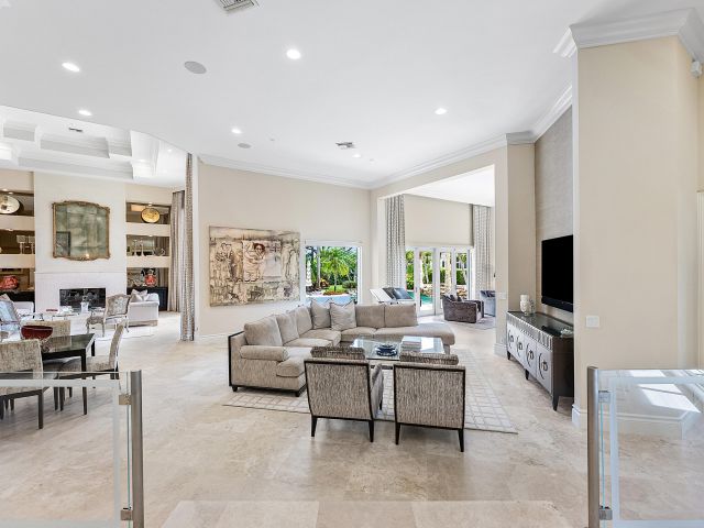 Home for sale at 16283 Vintage Oaks Lane - photo 6418215