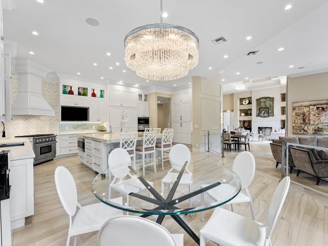 Home for sale at 16283 Vintage Oaks Lane - photo 6418217