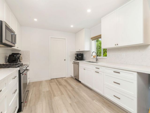 Home for sale at 301 Edgewood Drive - photo 6431406