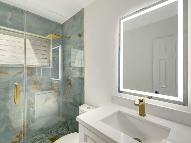 Home for sale at 5341 NE 17th Terrace - photo 6453849